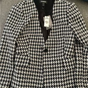 Express houndstooth blazer. NWT